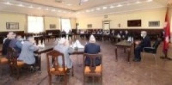 सत्तारूढ गठबन्धन बैठक : सरकार विस्तारबारे छलफल