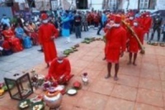 दसैँघर एवं पूजाकोठामा भित्र्याइयो फूलपाती   