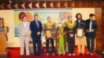 पद्मश्री साधना सम्मानबाट भजनशिरोमणि आचार्य सम्मानित