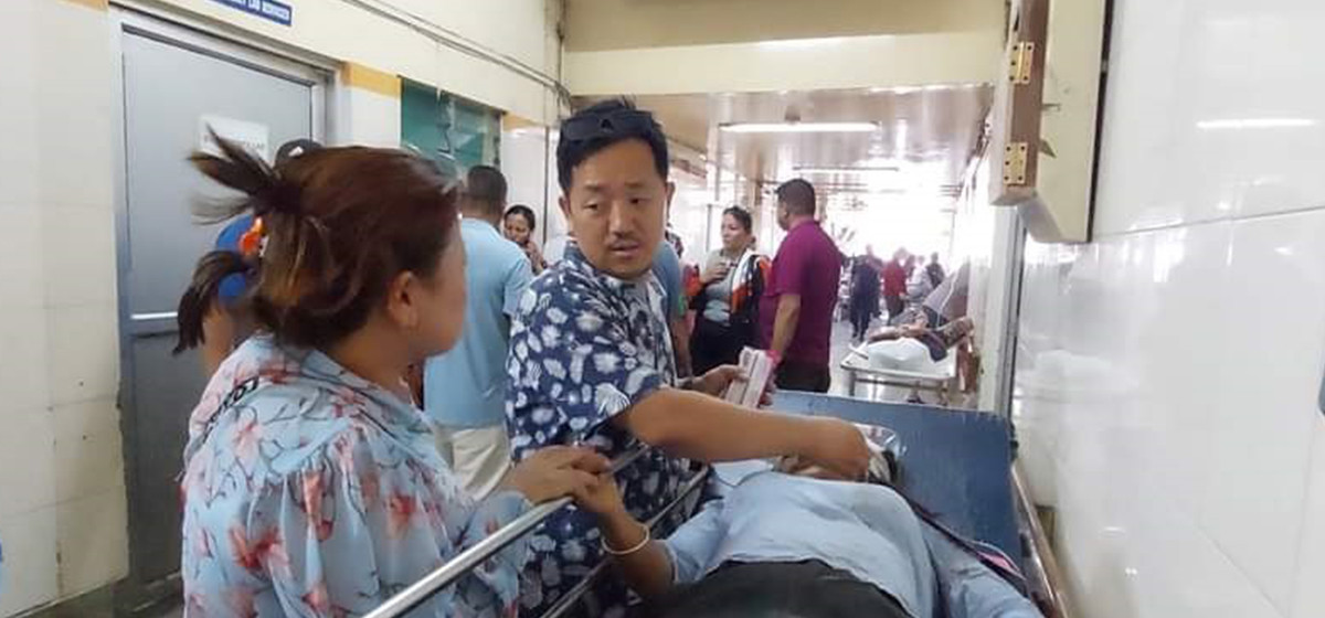 दुर्घटनाका घाइते भन्छन्- गाडी पार्किङ गर्न खोज्दा पल्टियो