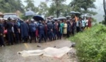 मलेखुमा ट्रकको ठक्करबाट दुई स्कुले बालकको मृत्यु