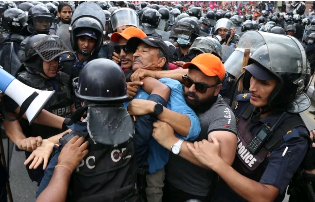 राप्रपा नेपालका अध्यक्ष कमल थापा पक्राउ