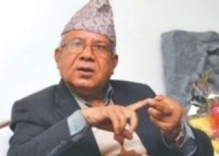 कम्युनिष्टहरु तत्काल एक हुने अवस्था छैन : अध्यक्ष नेपाल