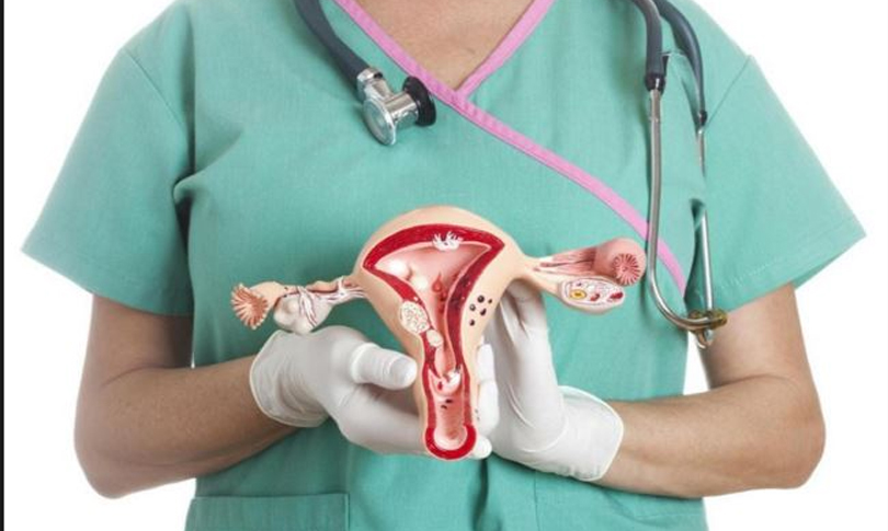 टीकापुरमा पाठेघरको मुखको क्यान्सर परीक्षण शिविर