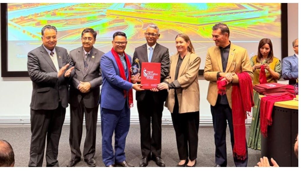 मनास्लु वर्ल्ड कलेज ‘बेस्ट प्लस टु फर एकेडेमिक एक्सिलेन्स अवार्ड २०२५’ द्वारा बेलायतमा समानित