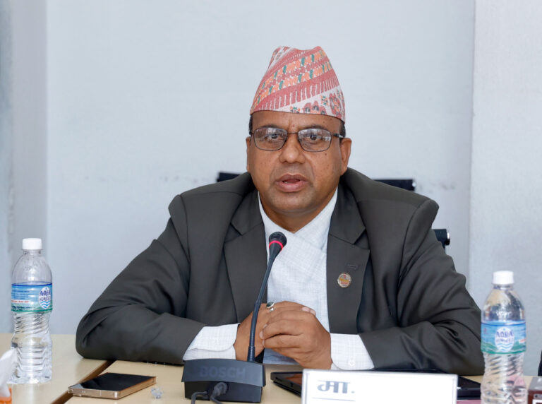 अन्तर्राष्ट्रिय उडानमा नेपाल एयरलाइन्सको क्षमता १० प्रतिशतमात्रै हुँदा भाडादरमा दबाव दिन सकिएनः मन्त्री पाण्डे