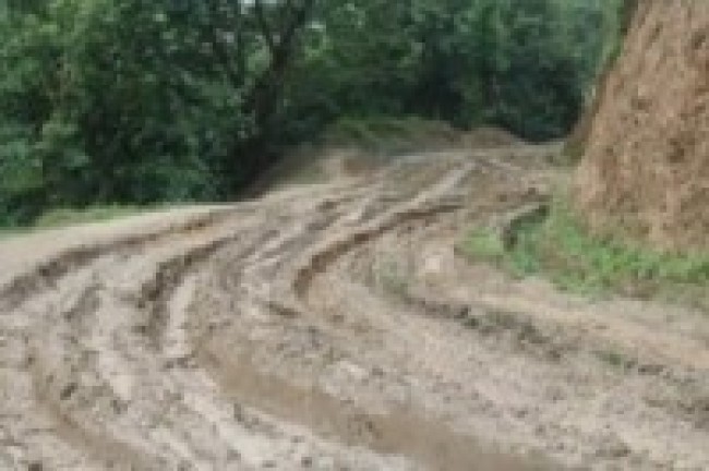 सुध्रिएन बेनी–भकुण्डे सडकको अवस्था    