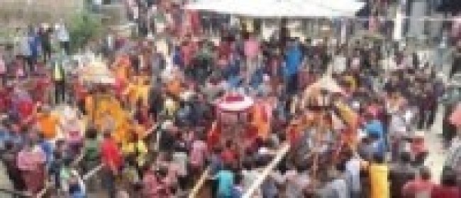 बौद्ध जोरपाटी क्षेत्रमा मनाइयो चामुण्डा रथयात्रा    