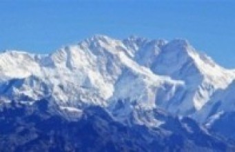 कञ्चनजङ्घा क्षेत्रमा आउन थाले पर्यटक