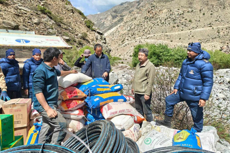 कर्णाली प्रदेश सरकारले पठाएको राहत हुम्ला पुग्यो