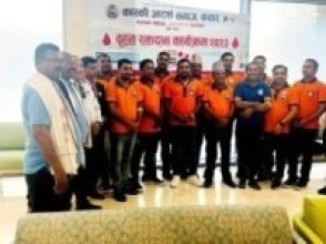 कास्की आदर्शको आयोजनामा ५० जनाले  गरे  रक्तदान