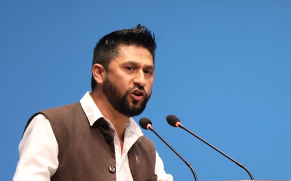 निधारमा ताकेर गोली ठोक्नेहरुविरुद्ध क्रान्तिको घण्टी बजिसकेको छ : सभापति लामिछाने