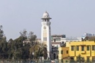 थाकेका छैनन् घण्टाघरका सुई