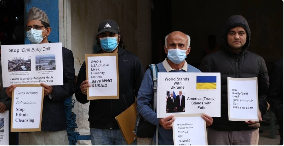 ट्रम्पविरुद्ध गोविन्द केसीको प्रदर्शन