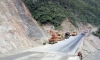 ग्रामीण सडक कालोपत्र, मुख्य सडकको समस्या उस्तै