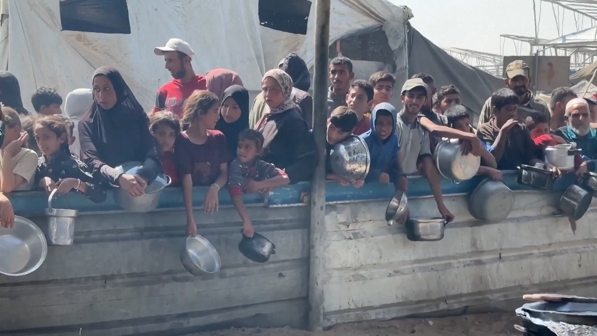 गाजामा राहत सामग्री लुटिँदा मानवीय संकट गहिरो हुँदै: संयुक्त राष्ट्रसंघ प्रमुख