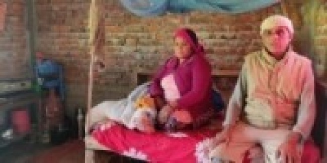 ऋण खोजेर उपचार गर्दै हात्तीपीडित घाइते