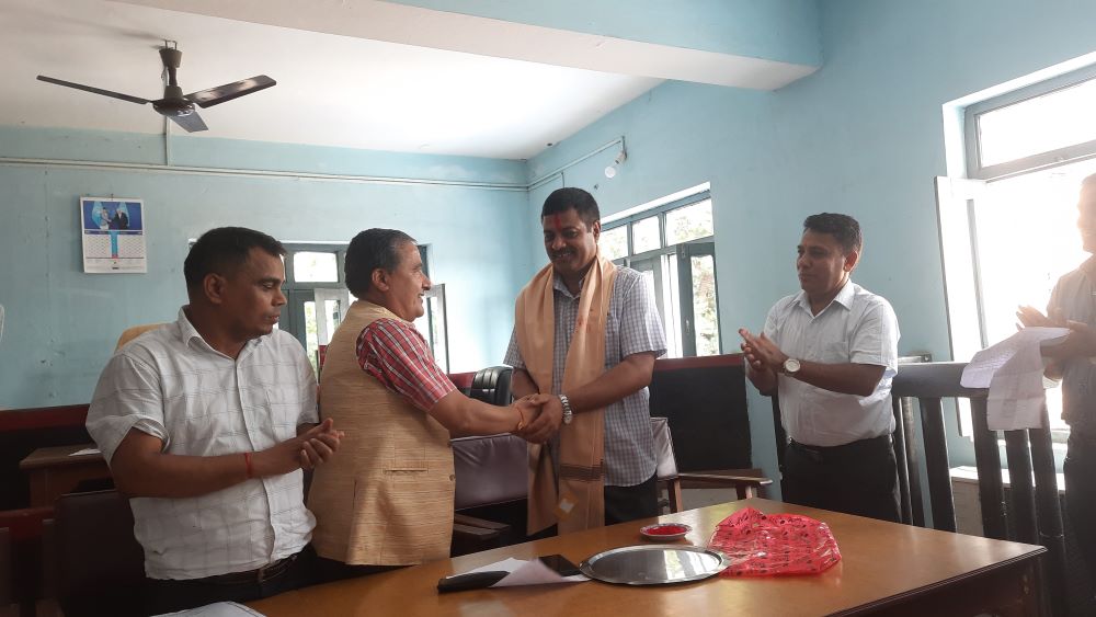 धेरै मुद्दा फछ्र्याैट गर्ने न्यायाधीश घिमिरे सम्मानित