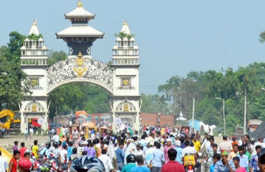 वीरगञ्ज नाका हुँदै दुई महिनामा सात अर्बका सवारीसाधन भित्रिए