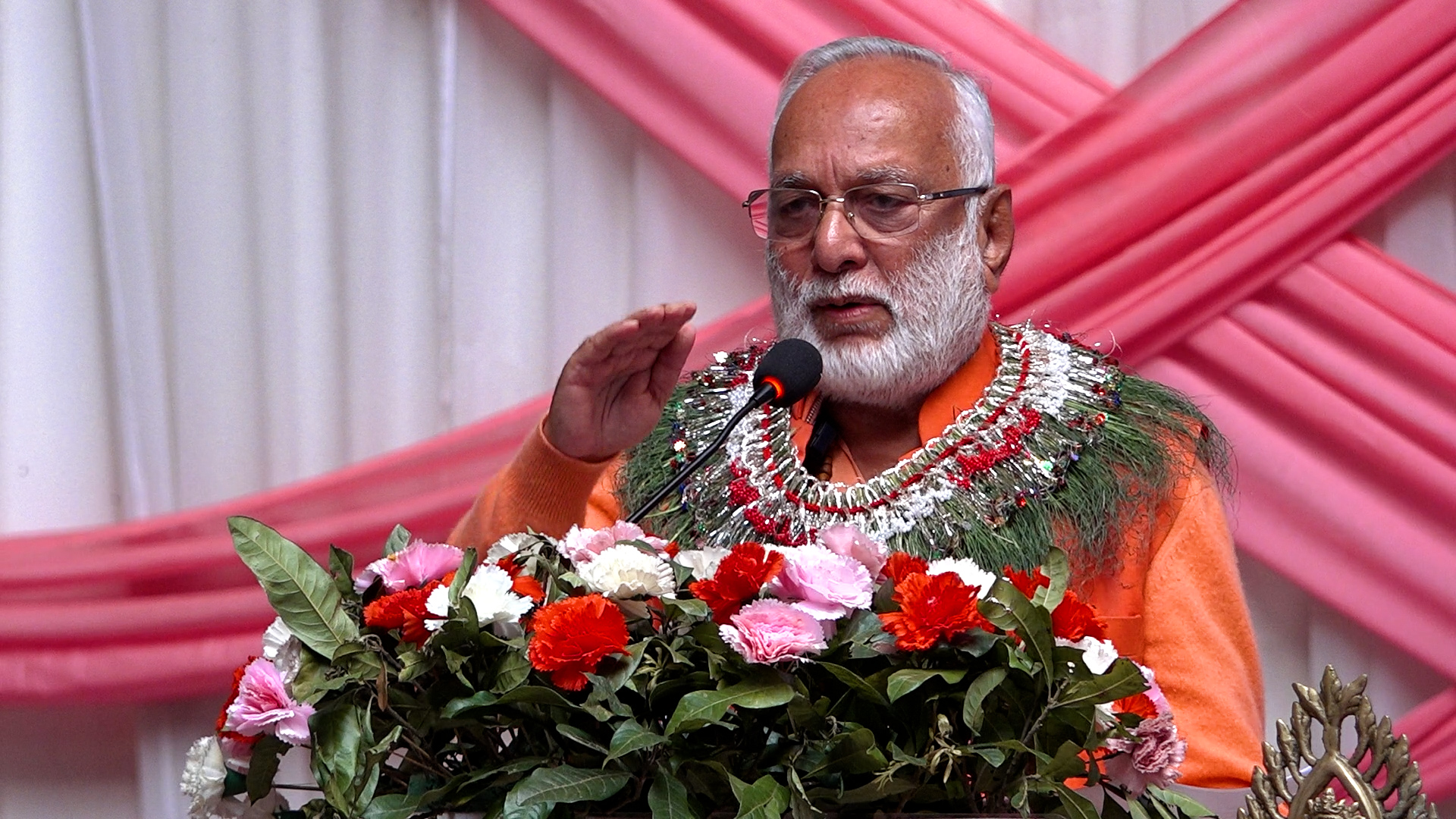 नयाँ सरकार आएसँगै नेपाल १० वर्षमा सिंगापुर बन्ने आशा जागेको छ :स्वामी आनन्द अरुण