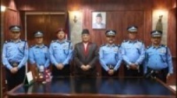 नवनियुक्त प्रहरी अतिरिक्त महानिरीक्षकलाई प्रधानमन्त्रीको बधाई    