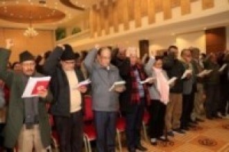 माओवादी केन्द्रीय सदस्यले लिए शपथ    