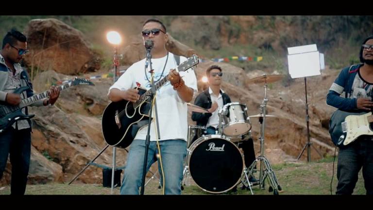 New Nepali Pop Song देशको माया मुटुमा छ Deshko Maya Mutuma Chha By S.B.Tamang'Sundar'