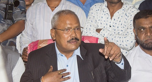 गले गच्छदार ! दुई मन्त्रीलाई प्रचण्ड सरकारमा पठाउने तयारी