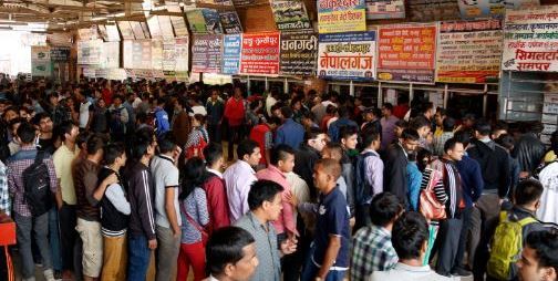 दसैँको टिकट सुरक्षित गर्न नपाउँदा यात्रु अन्योलमा