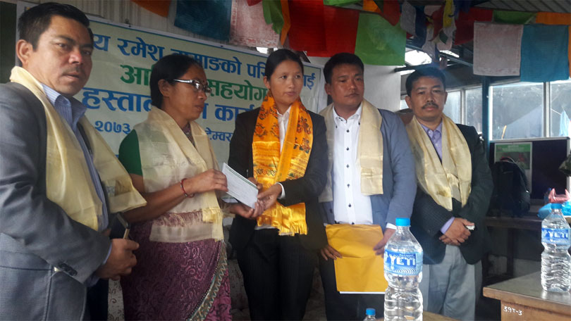 रमेश तामाङको परिवारलाई तामाङ समाज जापानको सहयोग