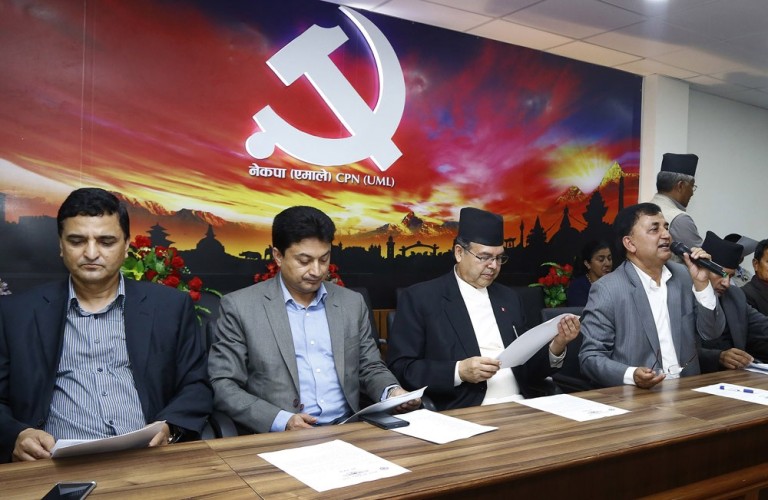 पहिले चुनाव, त्यसपछि संविधान संशोधन: एमाले