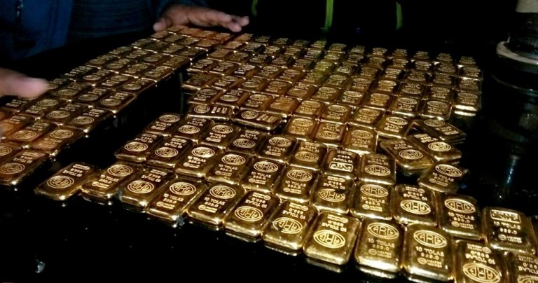 को हुन् ३४ किलो सुनका मालिक ? चिनेर पनि ‘तैँ चुप,मैँ चुप’