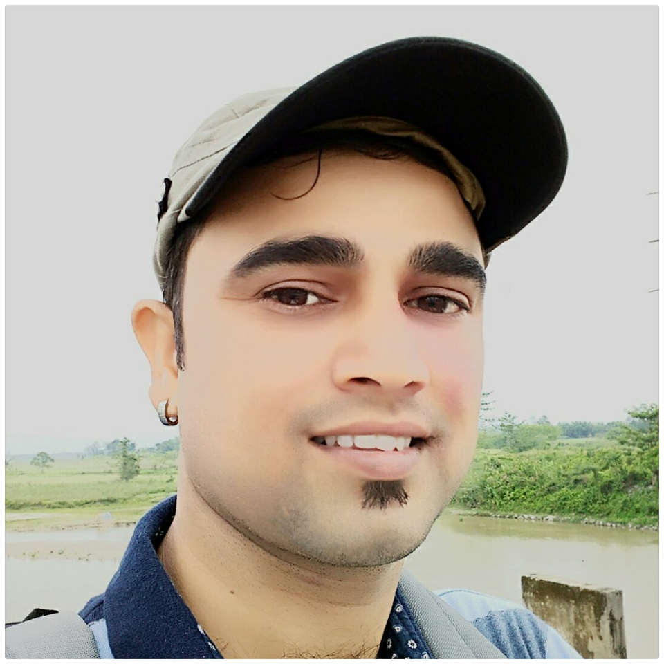 भारत अाशामबाट बिनोद वशिष्ठ कविता रसिलो पठाउँछन् `स्वार्थी पुरूष´