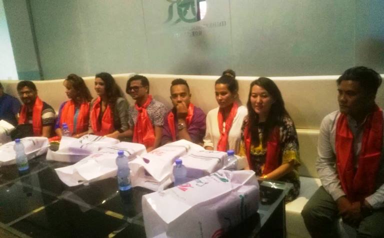 प्रदेश न.३ समन्वय परिषद कतारद्वारा अतिथि कलाकारहरुलाई सम्मान ।