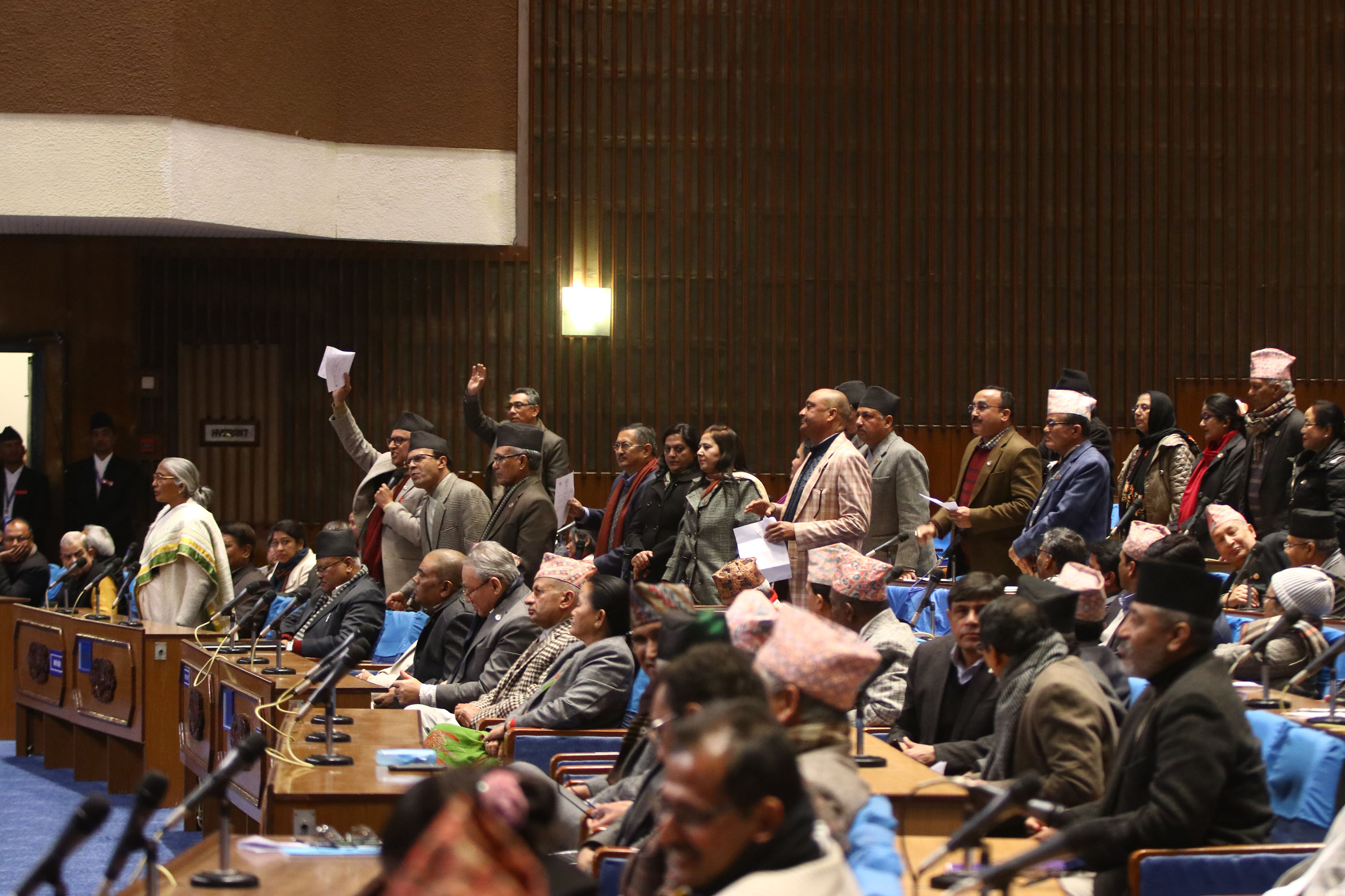 प्रधानमन्त्री लाई कांग्रेसको चुतौती– क्षमता छ भने बीपी राजमार्गलाई केपी ओली राजमार्ग बनाउनुस् !