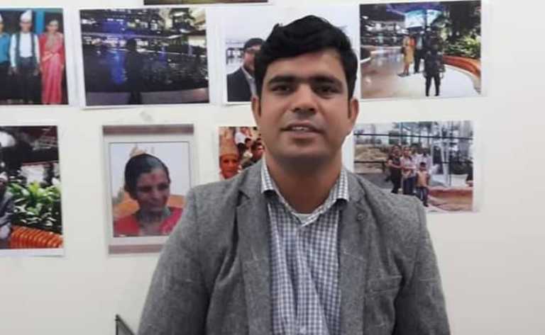 आफ्नै पैसामा आफै बेचिएका छौ हामी नेपाली