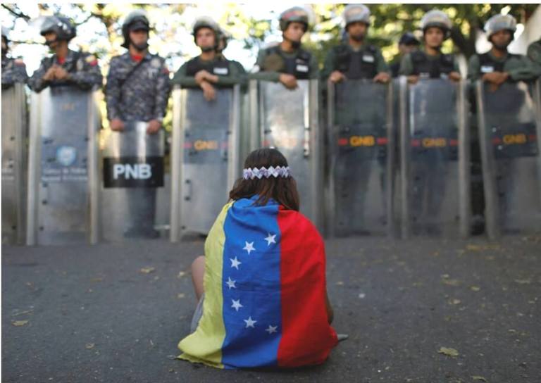 भेनेजुएलाबासी सङ्कटमा,न खानेकुरा न पैसा