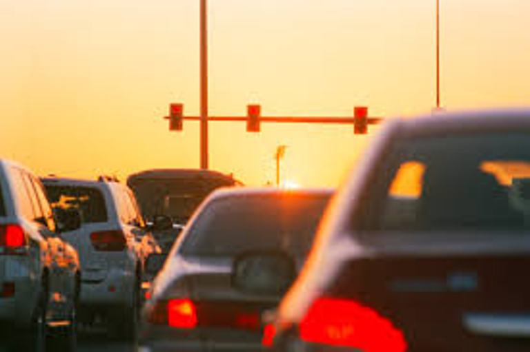 कतारको ट्राफिक नियममा परिमार्जन सङ्गै उलंघन गरे कडा कार्बाही हुने।