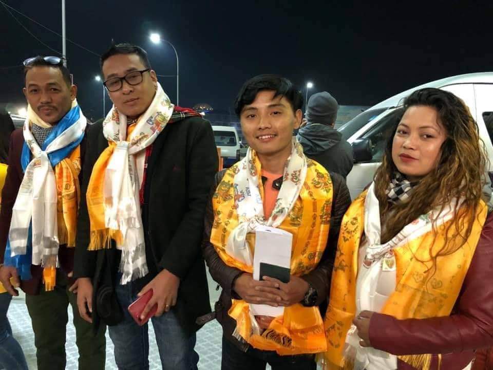 सोनाम  ल्होछारको लागि राष्ट्रिय कलाकार दोहा प्रस्थान गर्दै