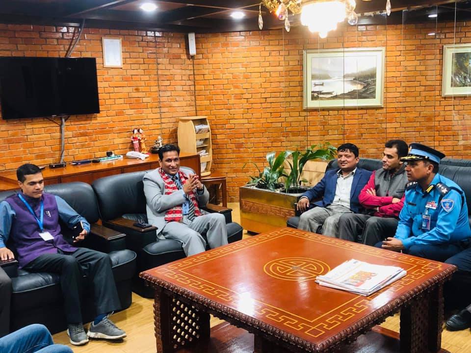 वनमन्त्री बस्नेत कतारमा