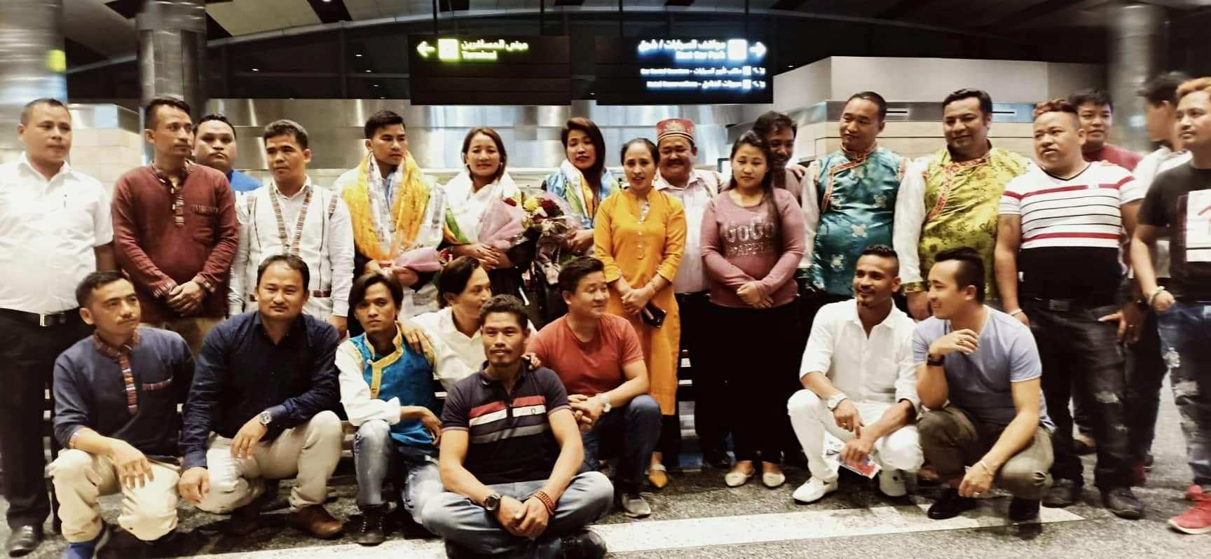 दोस्रो म्हेन्दोमाया साझ कार्यक्रमको लागि चर्चित कलाकार कतारमा