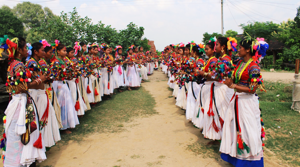 सामुहिक सखिया नृत्य