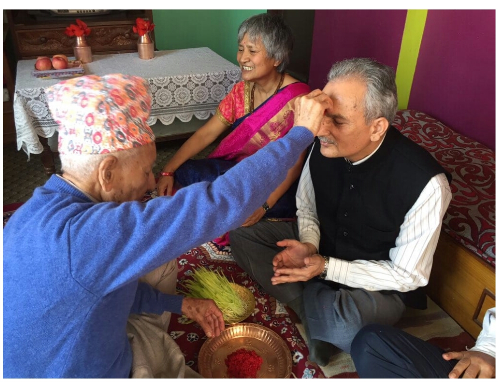 भट्टराईले सुभ साइतमै लगाए टीका