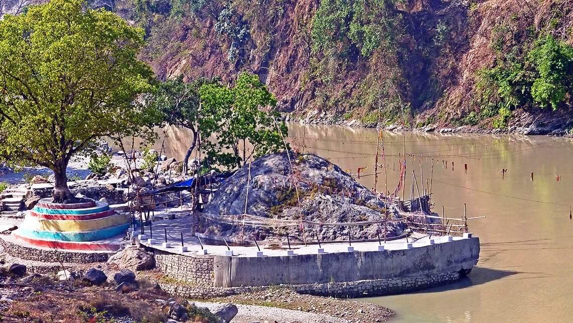 एशियाकै ठूलो शिला शालिग्राम जीर्ण बन्दै