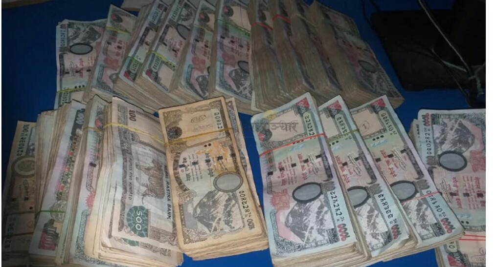 हुण्डी कारोवार गर्ने २ जना भारतिय नागरिक पक्राउ