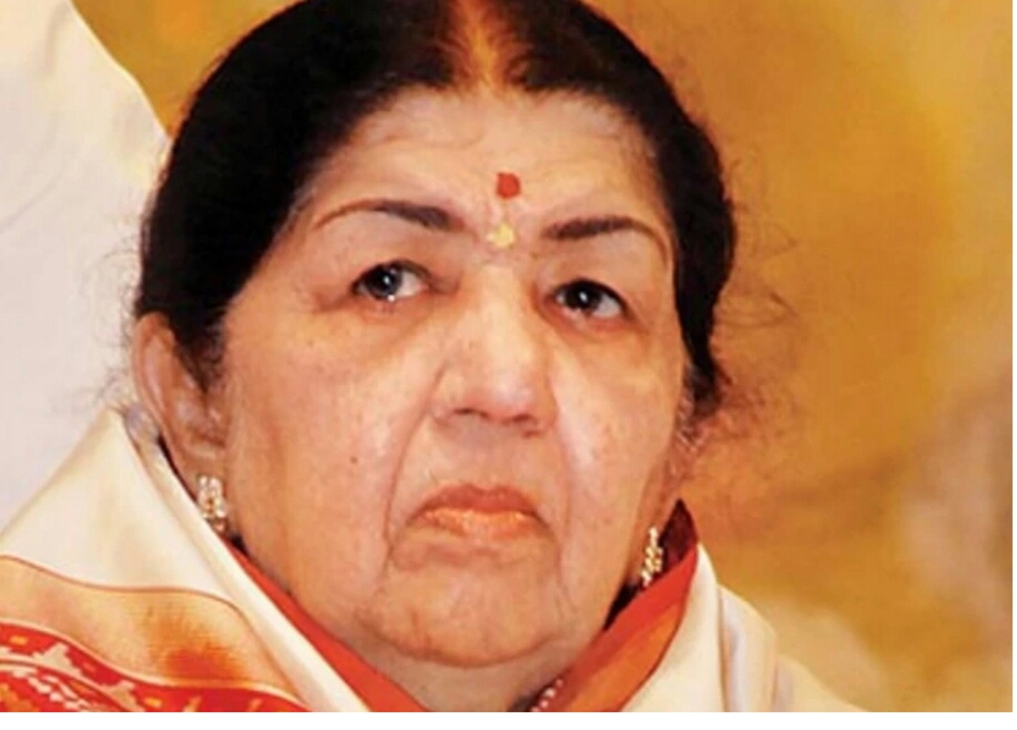 चर्चित भारतीय गायिका मंगेशकर बिरामी आईसीयूमा उपचार हुँदै