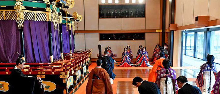 जापानमा राष्ट्रिय उत्सवको आयोजना नारूहितोको गद्दी आरोहण