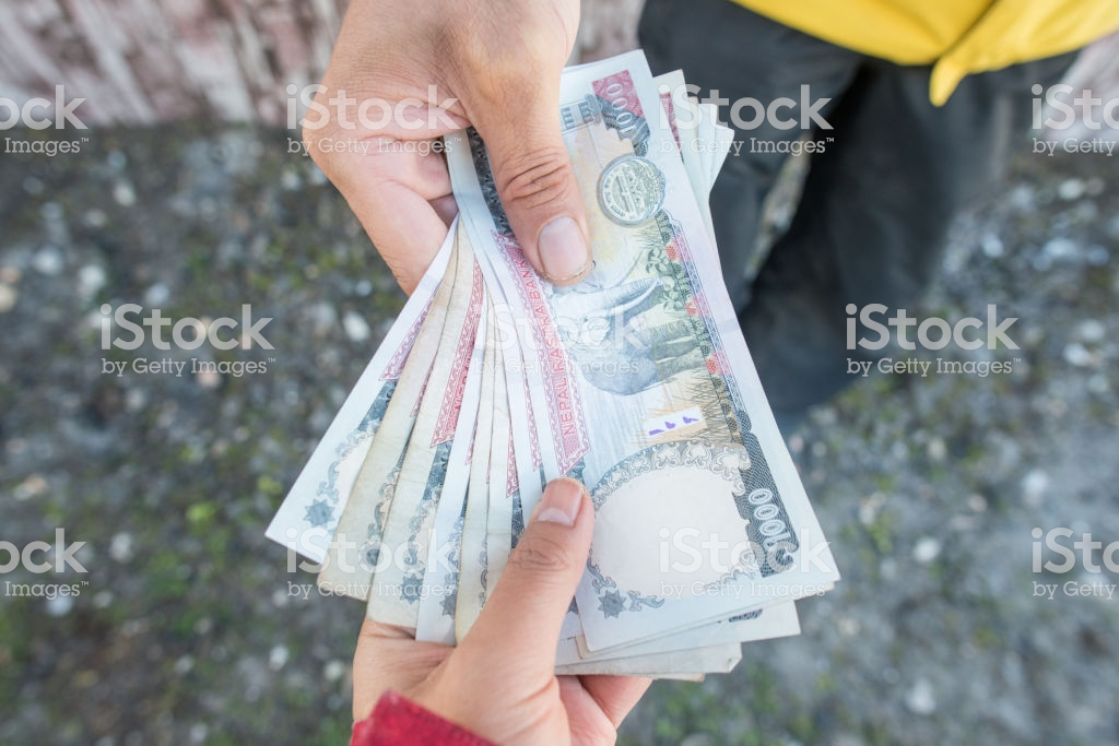 बालकको जन्मदिनमा आर्थिक सहयोग