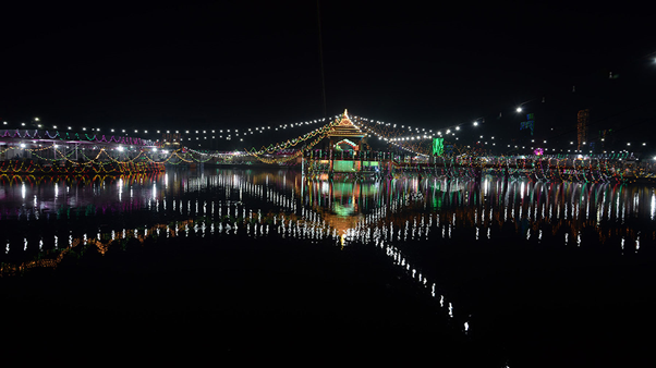 वीरगन्जमा छठ पर्वको अघिल्लो दिन झिलिमिलि (तस्बिर सहित )