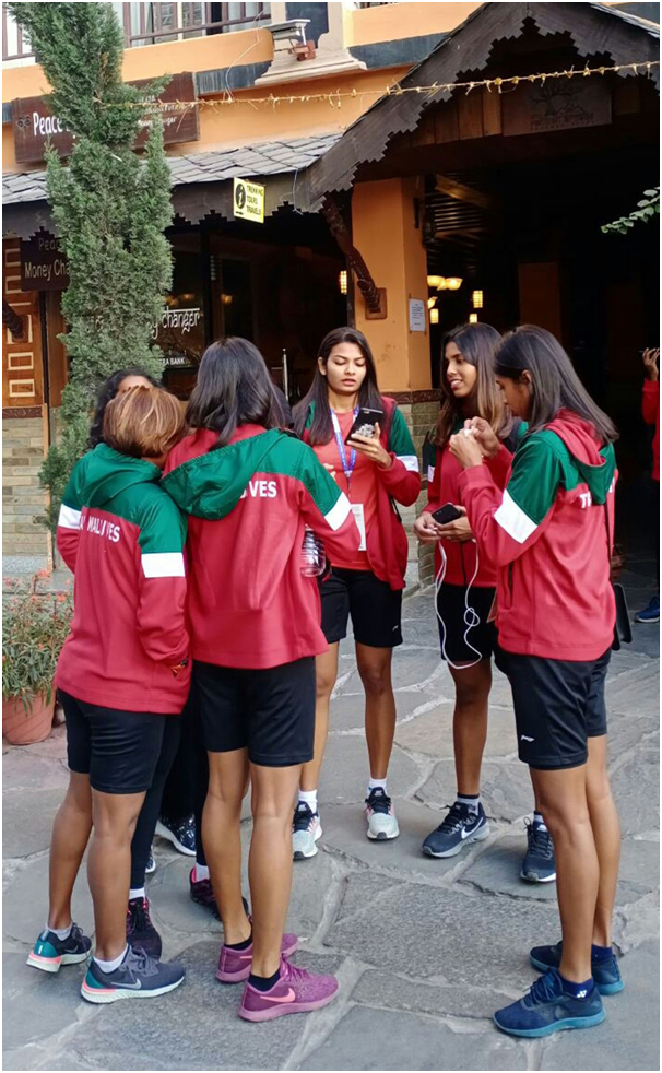 लेकसाइडमा माल्दिभ्सका खेलाडी रमाउदै